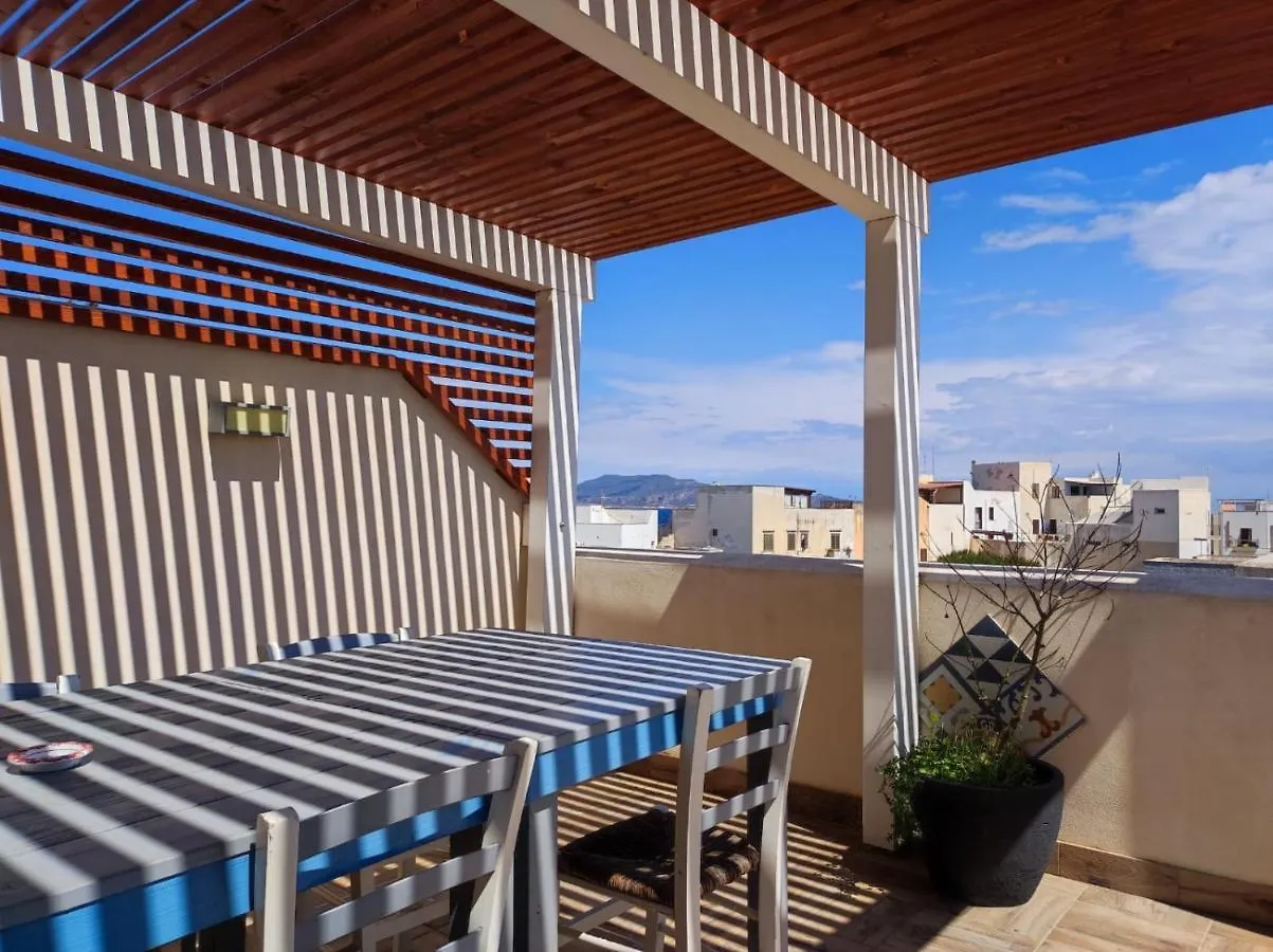 Favignana In Centro Apartment